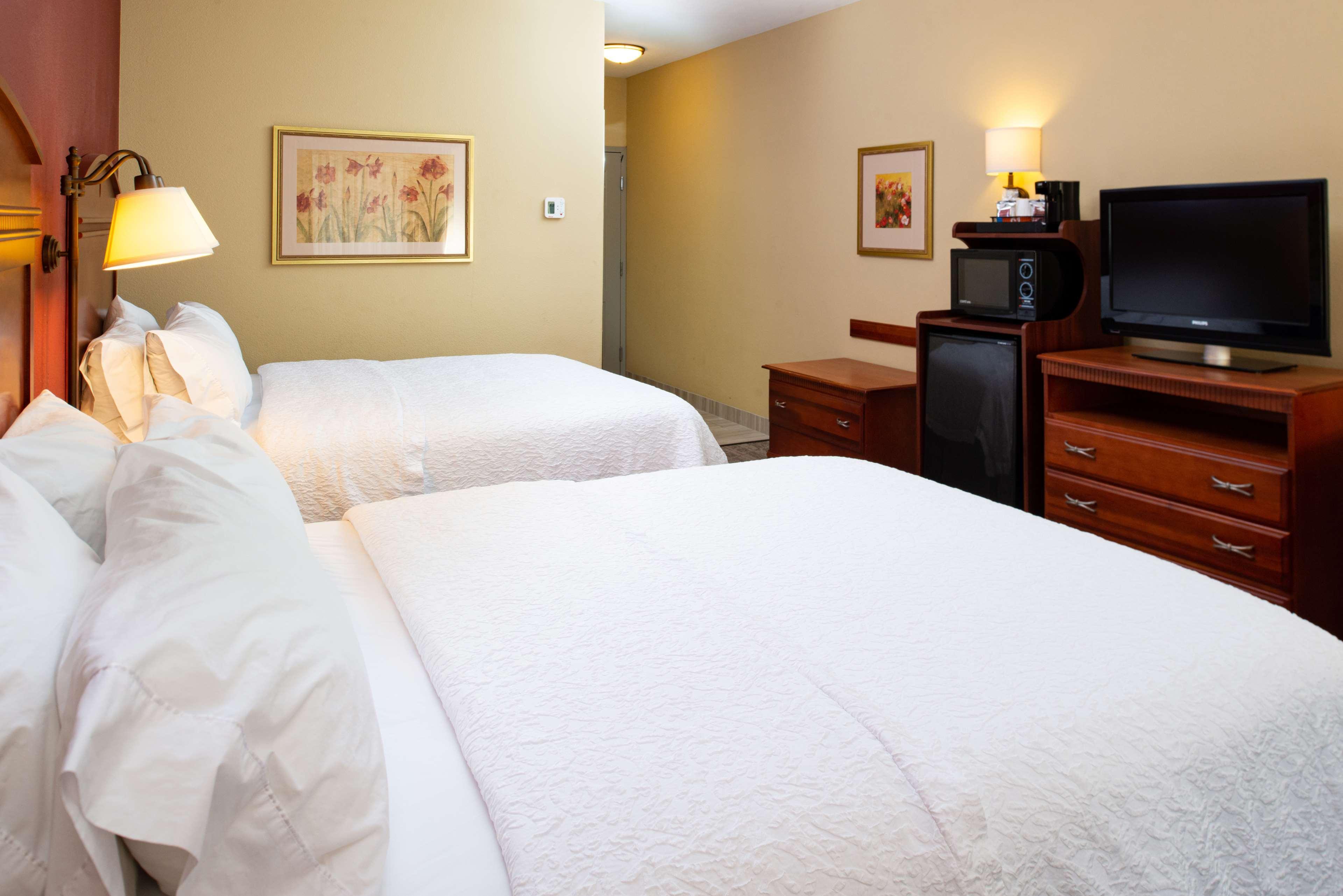 Hampton Inn Kansas City Northeast Exterior foto