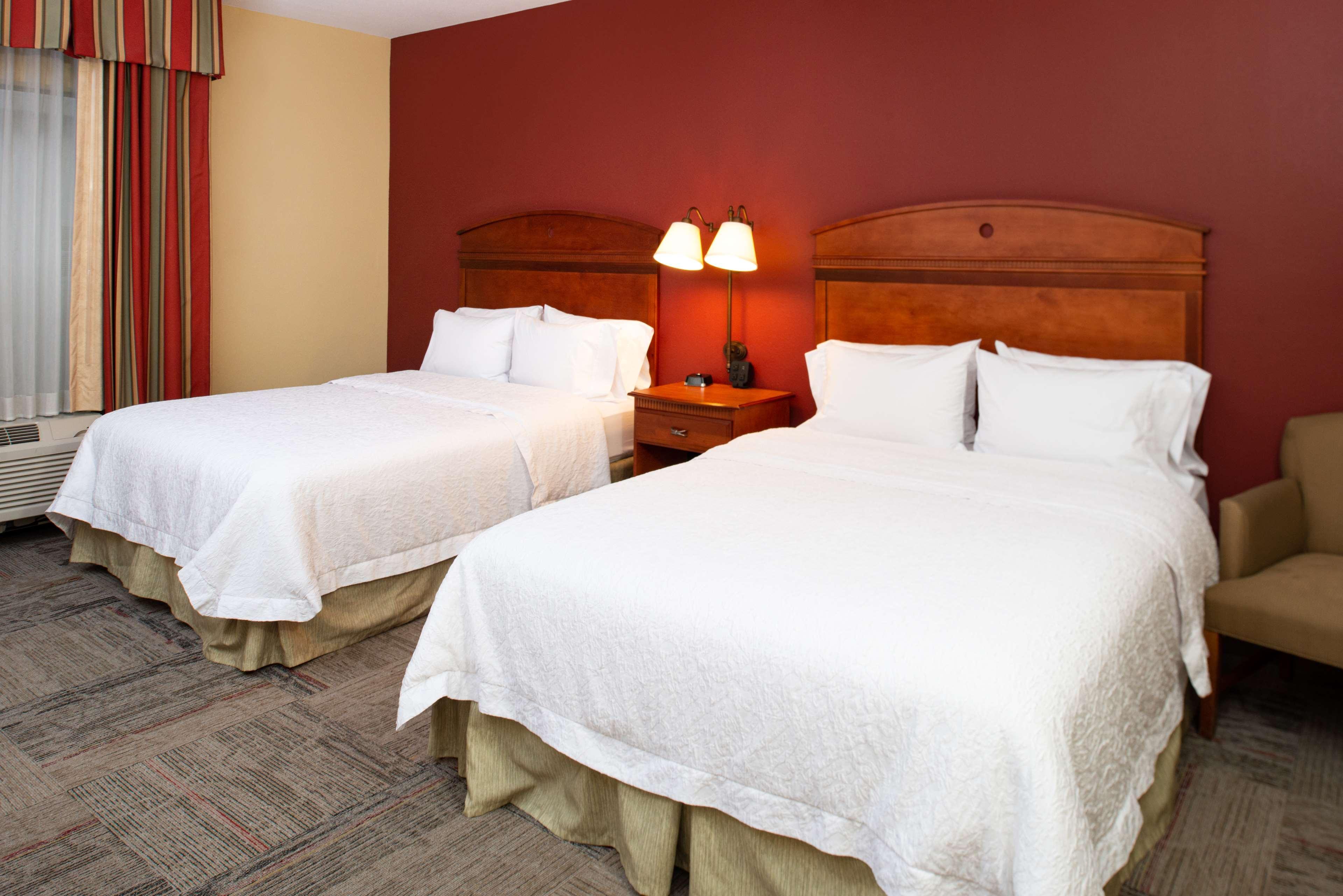 Hampton Inn Kansas City Northeast Exterior foto
