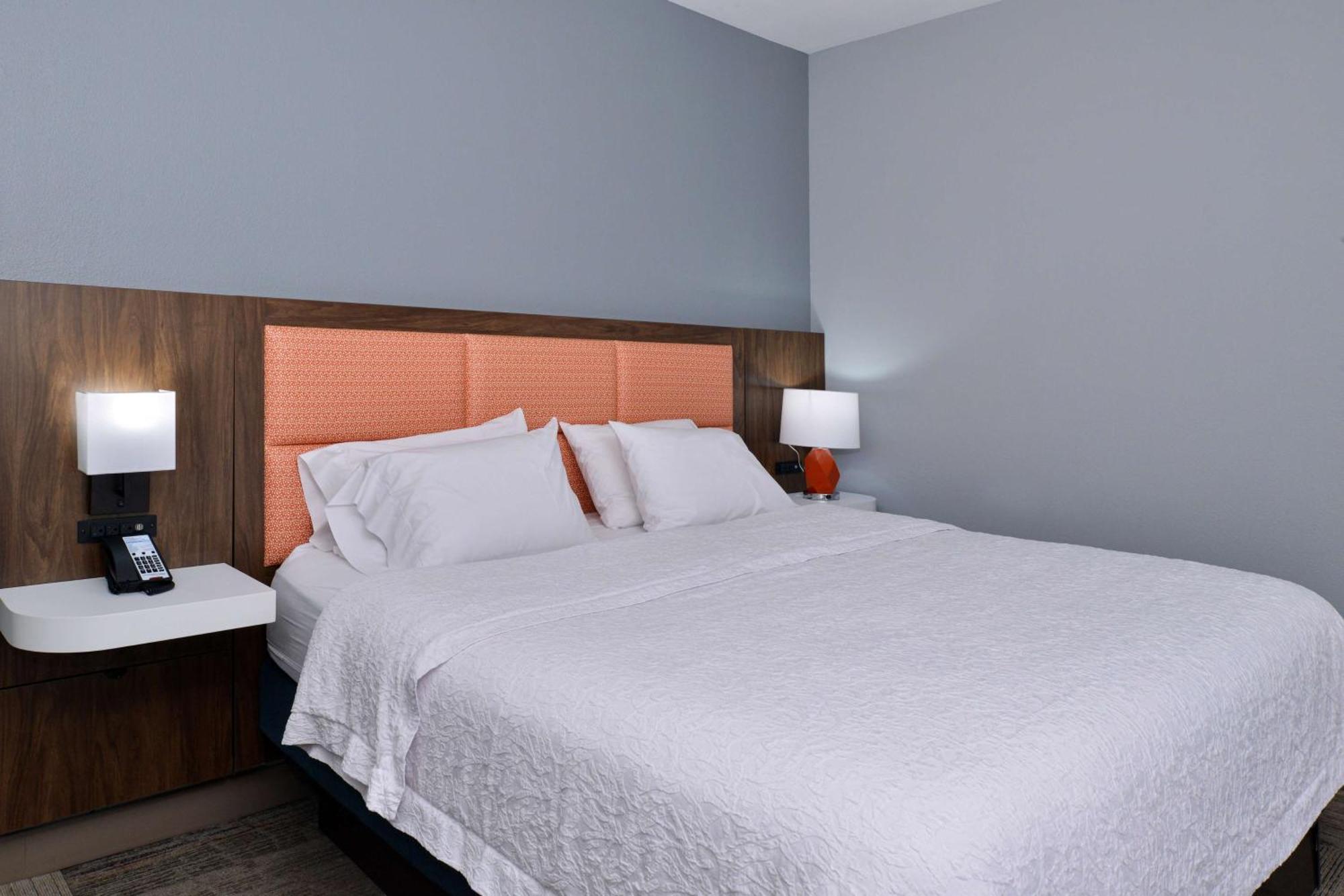 Hampton Inn Kansas City Northeast Exterior foto