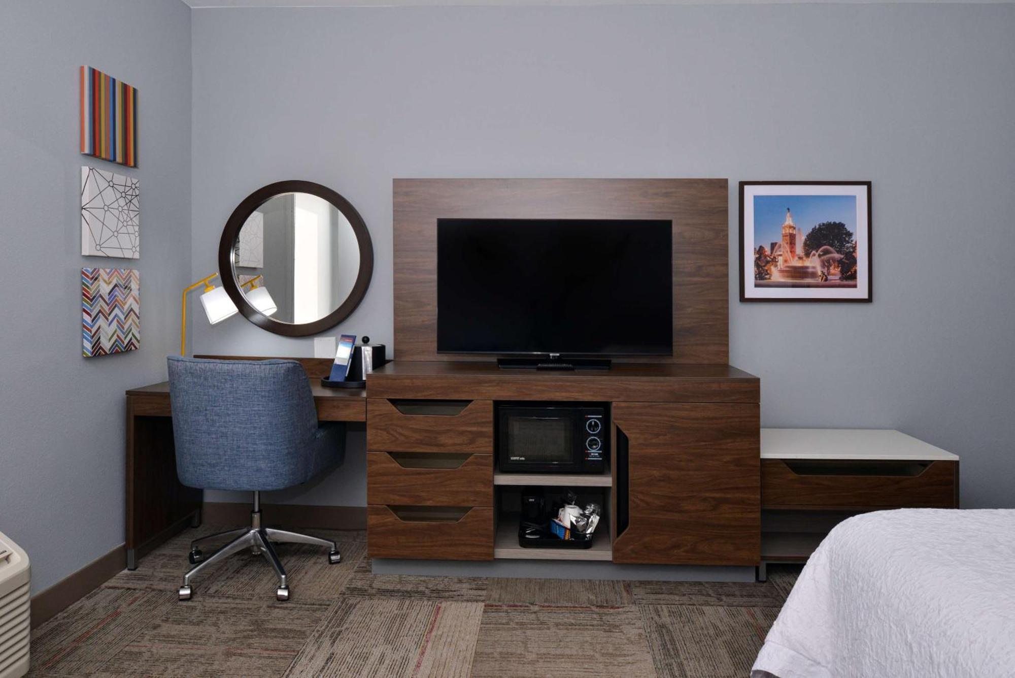 Hampton Inn Kansas City Northeast Exterior foto